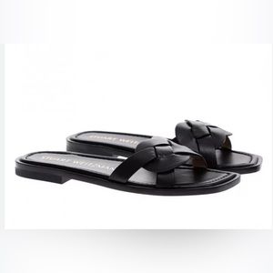 Stuart Weitzman Black Woven Leather Flat Sandals Sz. 9.5 Like New!